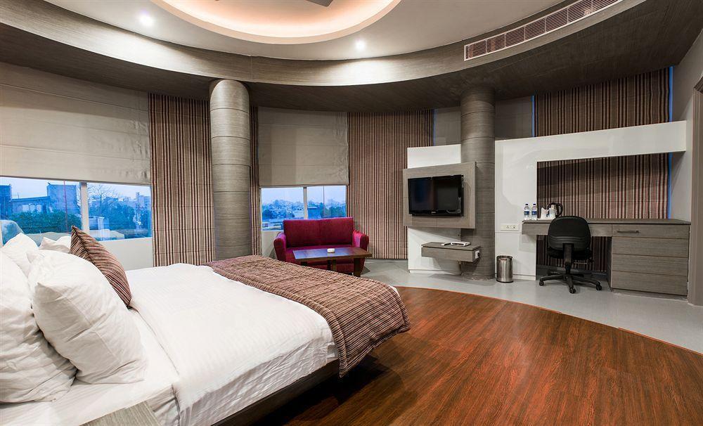 Hotel Narula'S Aurrum Amritsar Luaran gambar