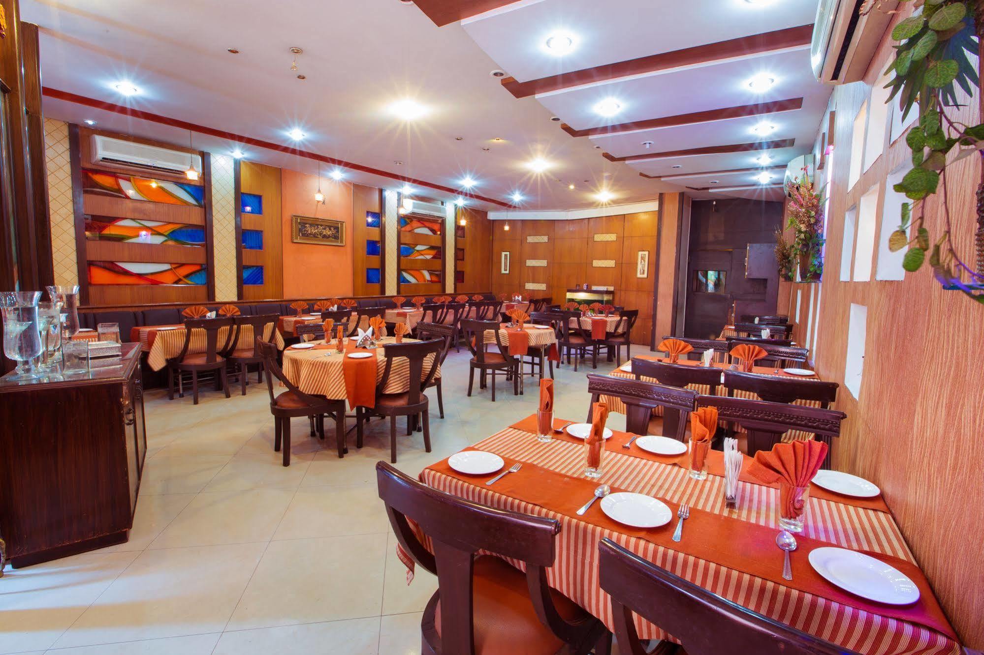 Hotel Narula'S Aurrum Amritsar Luaran gambar