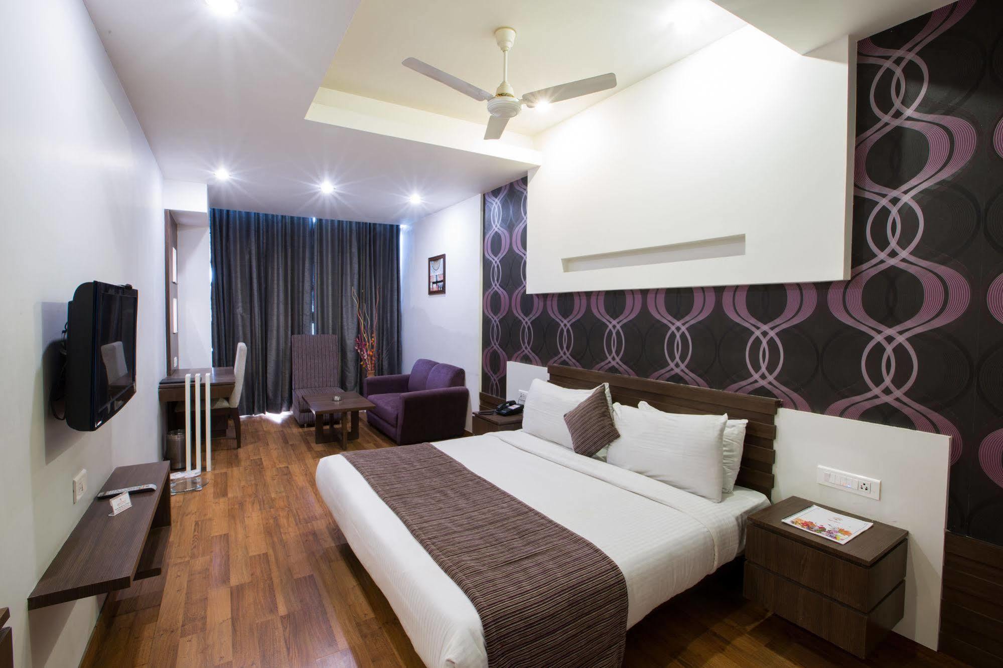 Hotel Narula'S Aurrum Amritsar Luaran gambar