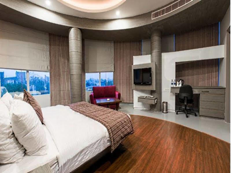 Hotel Narula'S Aurrum Amritsar Luaran gambar
